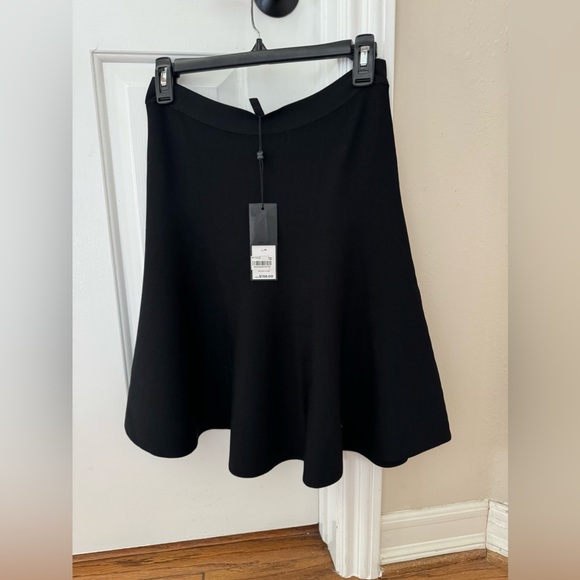 NWT BCBG Skirt -M - Picture 2 of 7